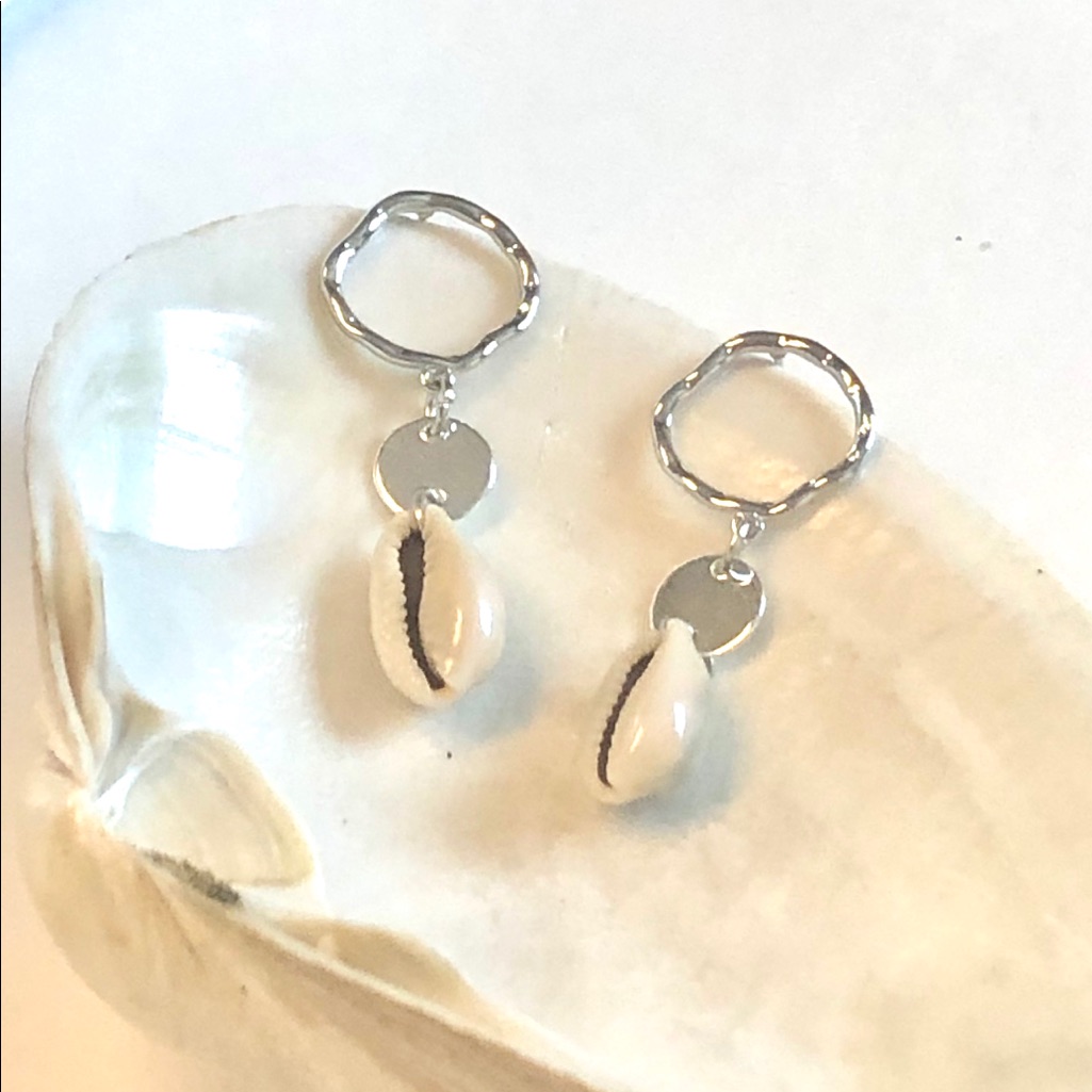 Shell Silver Earring